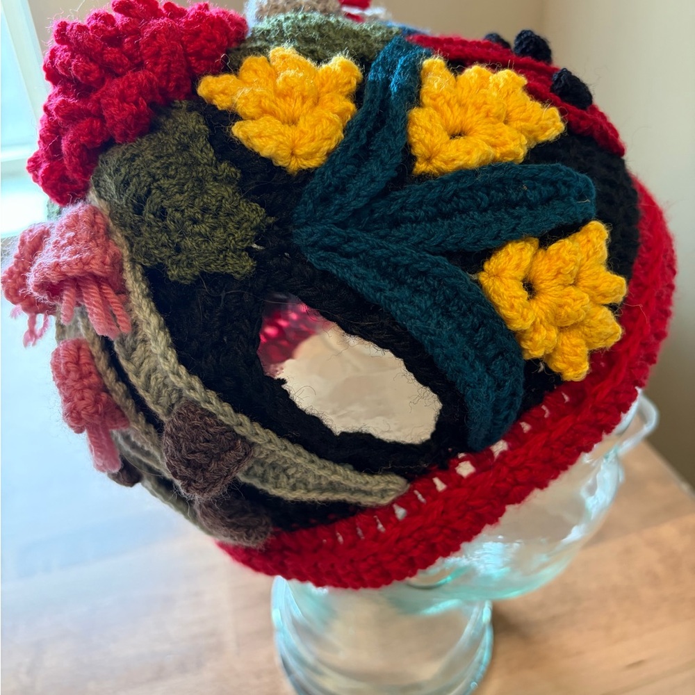 Artisan Handmade Underwater/Sea Creature Knit Boho Beanie - Picture 4 of 6